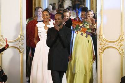 mane Ayissi soaks up the applause for his triumphant debut collection for Haute Couture Spring/Summer 2020
© Photo: Estrop/Getty. Imane Ayissi Haute Couture Spring/Summer 2020