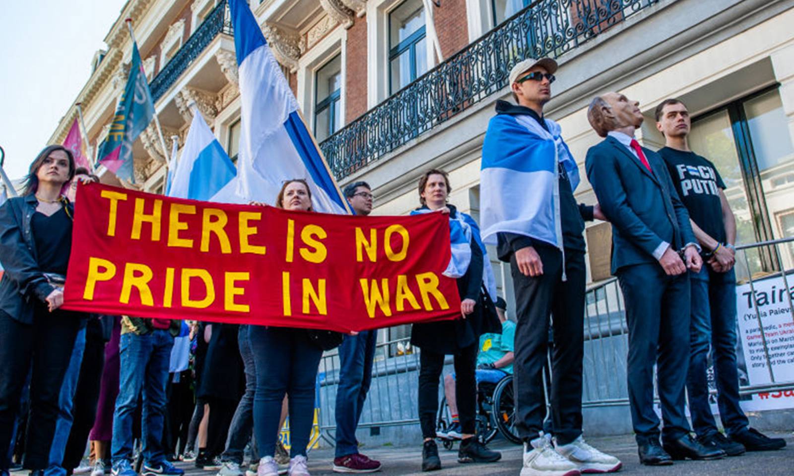 Antyputinowskie protesty w Hadze  (Fot. Getty Images)