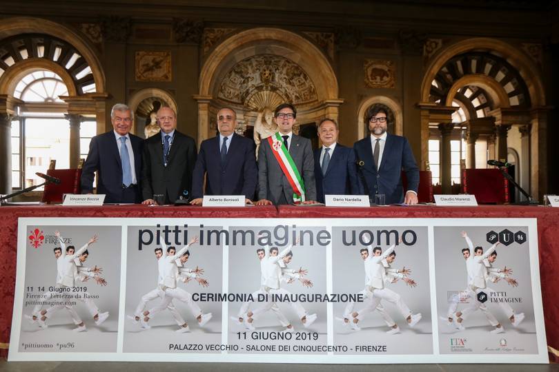 The opening ceremony, with Italys Minister of Culture, Alberto Bonisoli (centre), and Dario Nardella, the Mayor of Florence (wearing a sash).