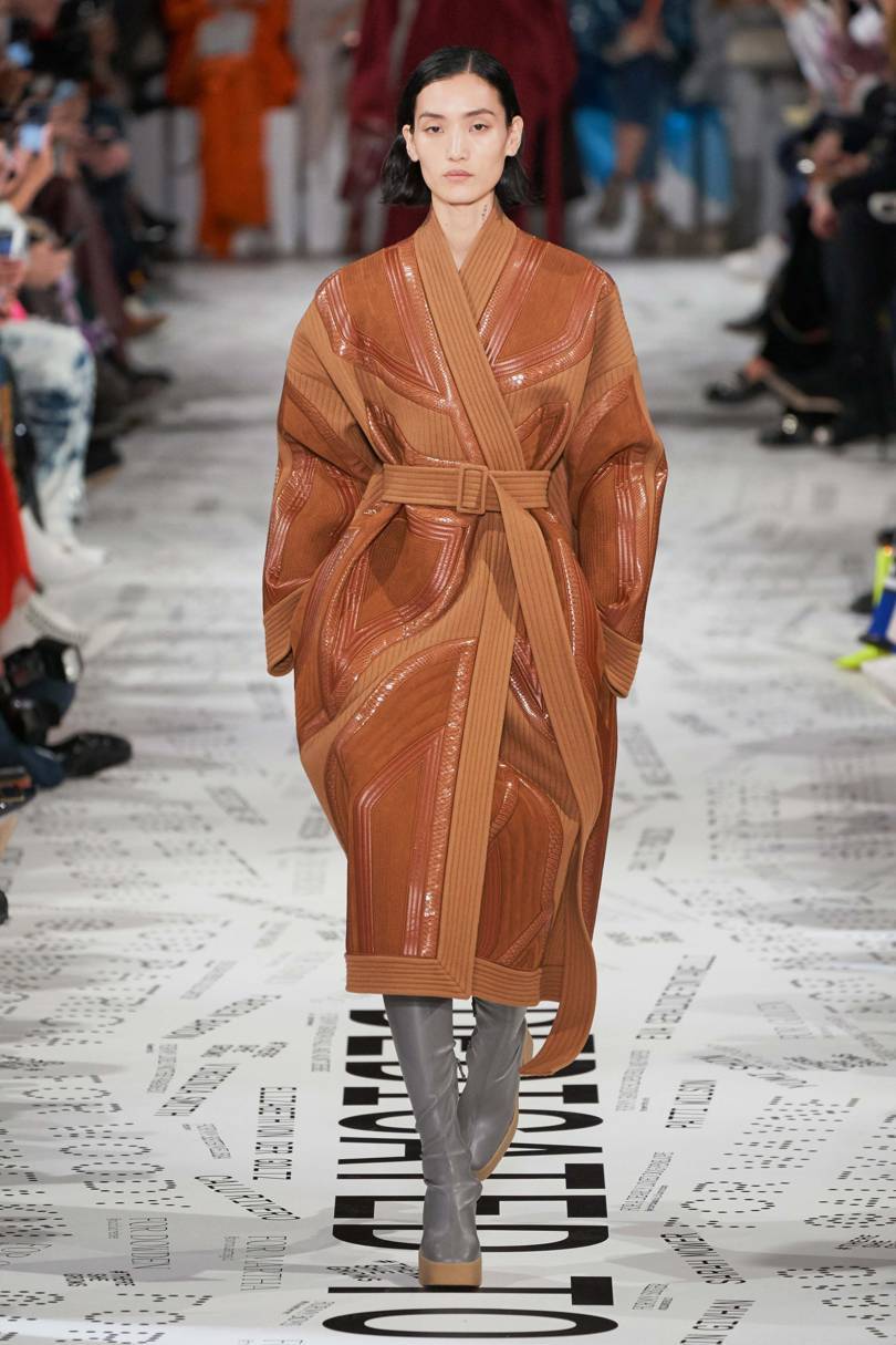 McCartney is trying to prove that simulated leather can fill in for the real thing. Credit: ALESSANDRO LUCIONI / GORUNWAY.COM