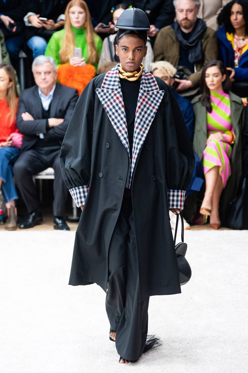 Andersons dramatic baseball caps sat like a fascinator. credit: GORUNWAY