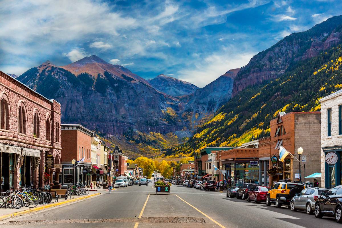 Widok na Main Street w Telluride, Kolorado (Fot. Getty Images)