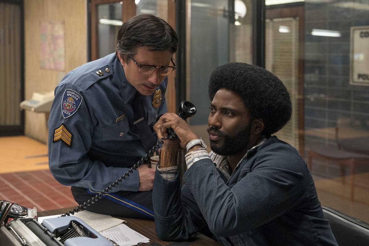 Kadr z filmu „Czarne bractwo. BlacKkKlansman” (Fot. materiały prasowe)