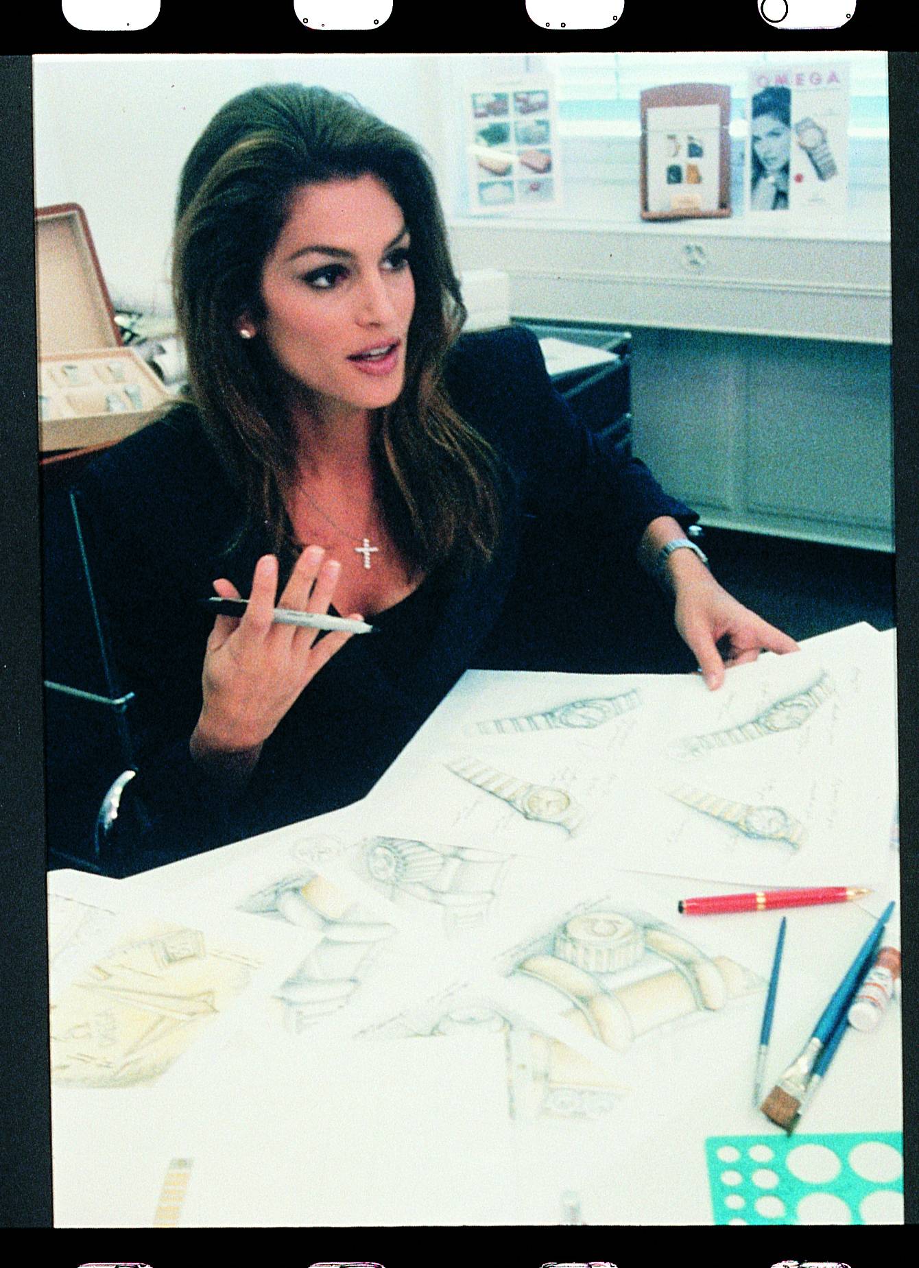 Cindy Crawford w 1996 roku podczas pracy nad kolekcją (Fot. materiały prasowe)