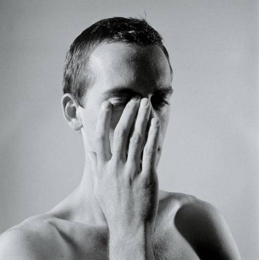 Peter Hujar, David Wojnarowicz with hand touching eye, 1981 (Fot. Materiały prasowe)