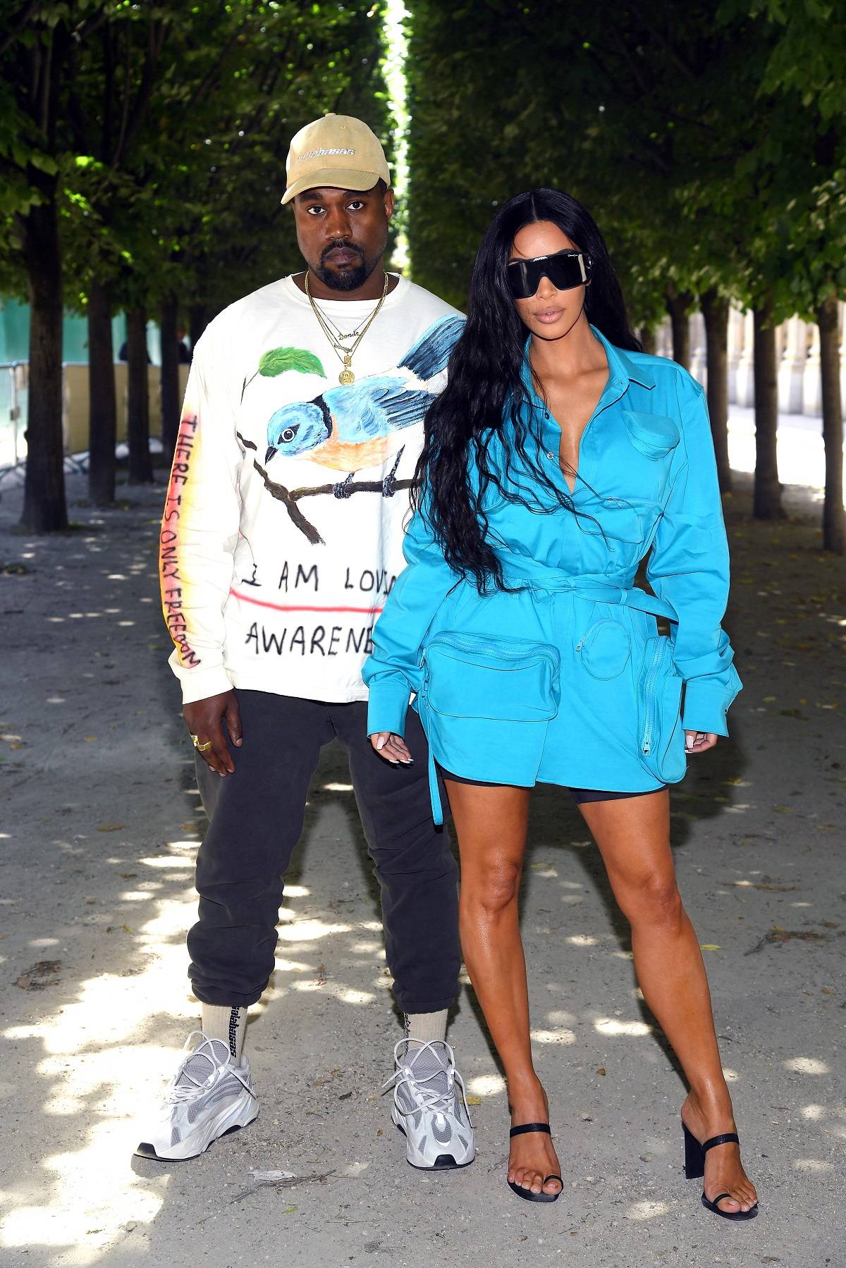 Kanye West w sneakersach z Kolekcji Yeezy Runner