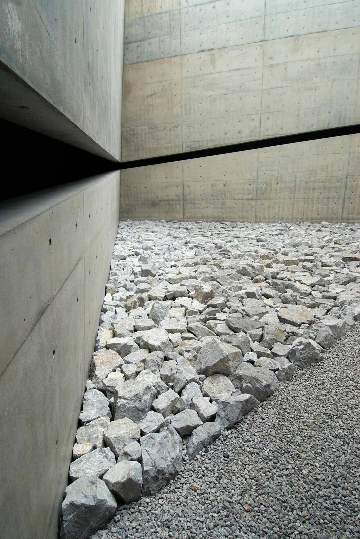 ChiChu Art Museum na wyspie Naoshima w Japonii, projekt Tadao Ando (Fot. Hulton Archive/Getty Images)