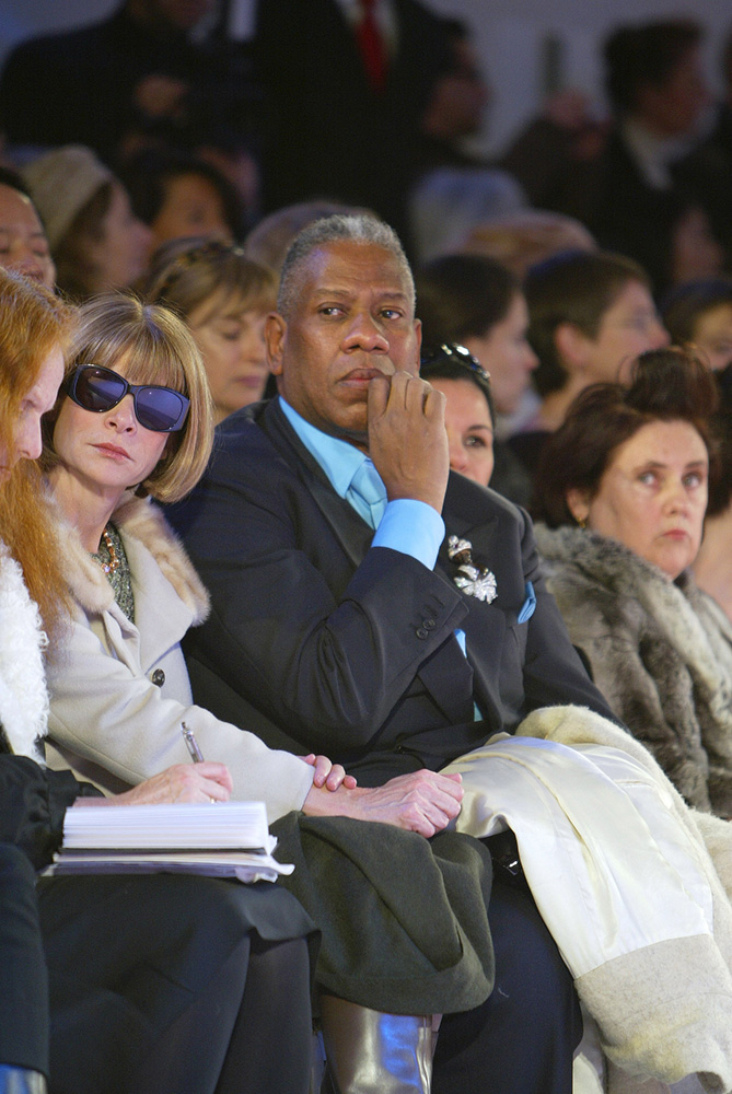 Andre Leon Talley i Anna Wintour na paryskich pokazach haute couture w 2007 roku (Fot. Marc Susset-Lacroix, Getty Images)