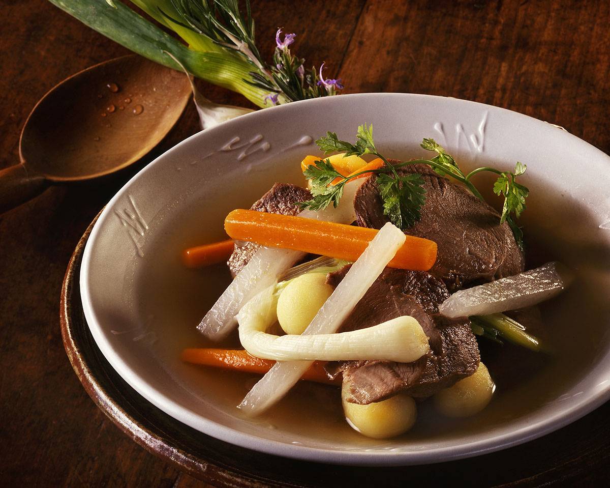 Pot-au-feu (Fot. Getty Images)