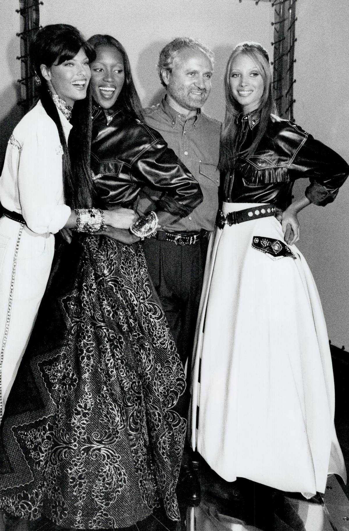 Linda Evangelista, Naomi Campbell, Gianni Versace i Christy Turlington / Fot. Getty Images