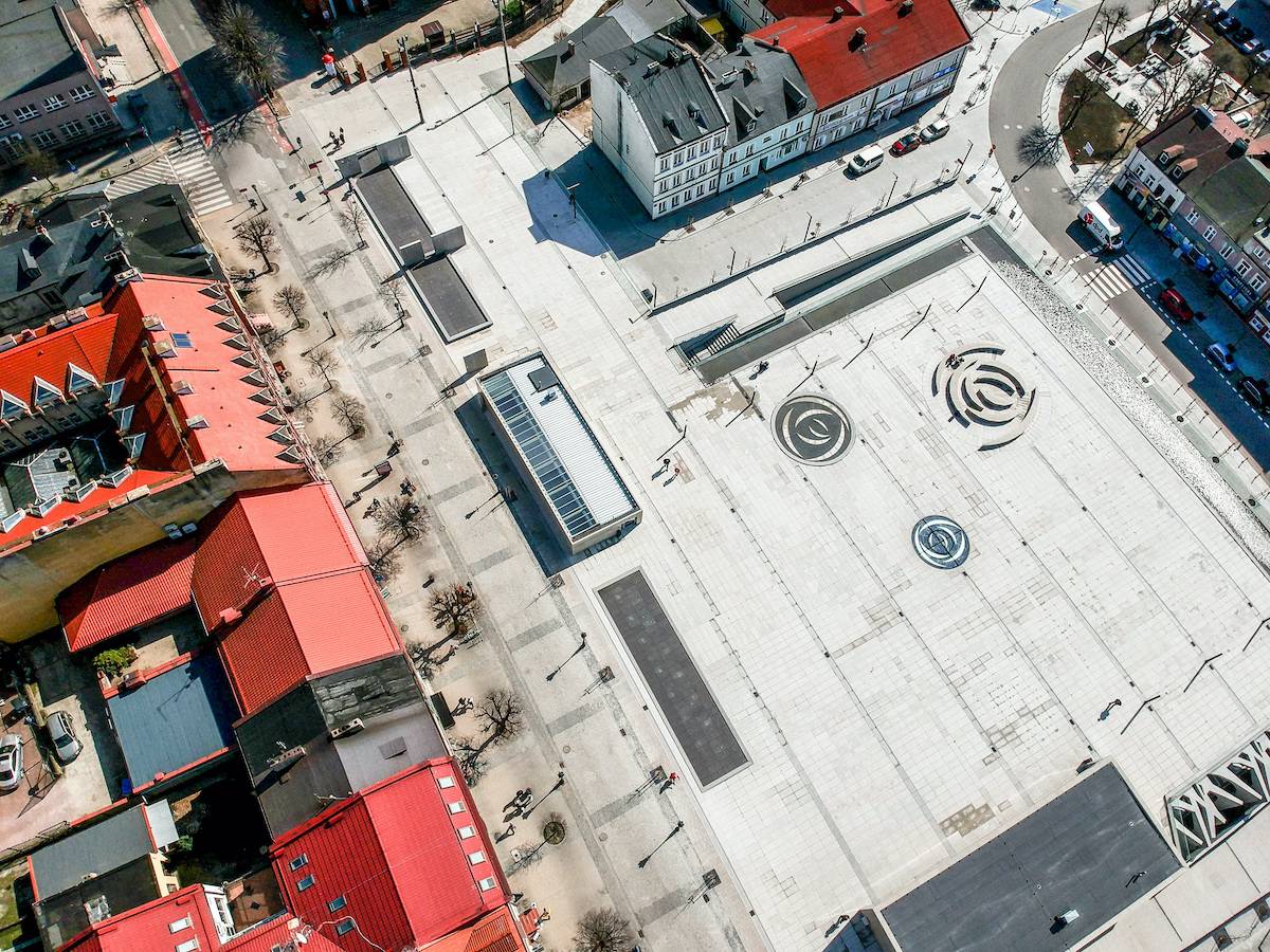 Rynek w Kutnie po rewitalizacji (Fot. Jakub Kaminski/East News)