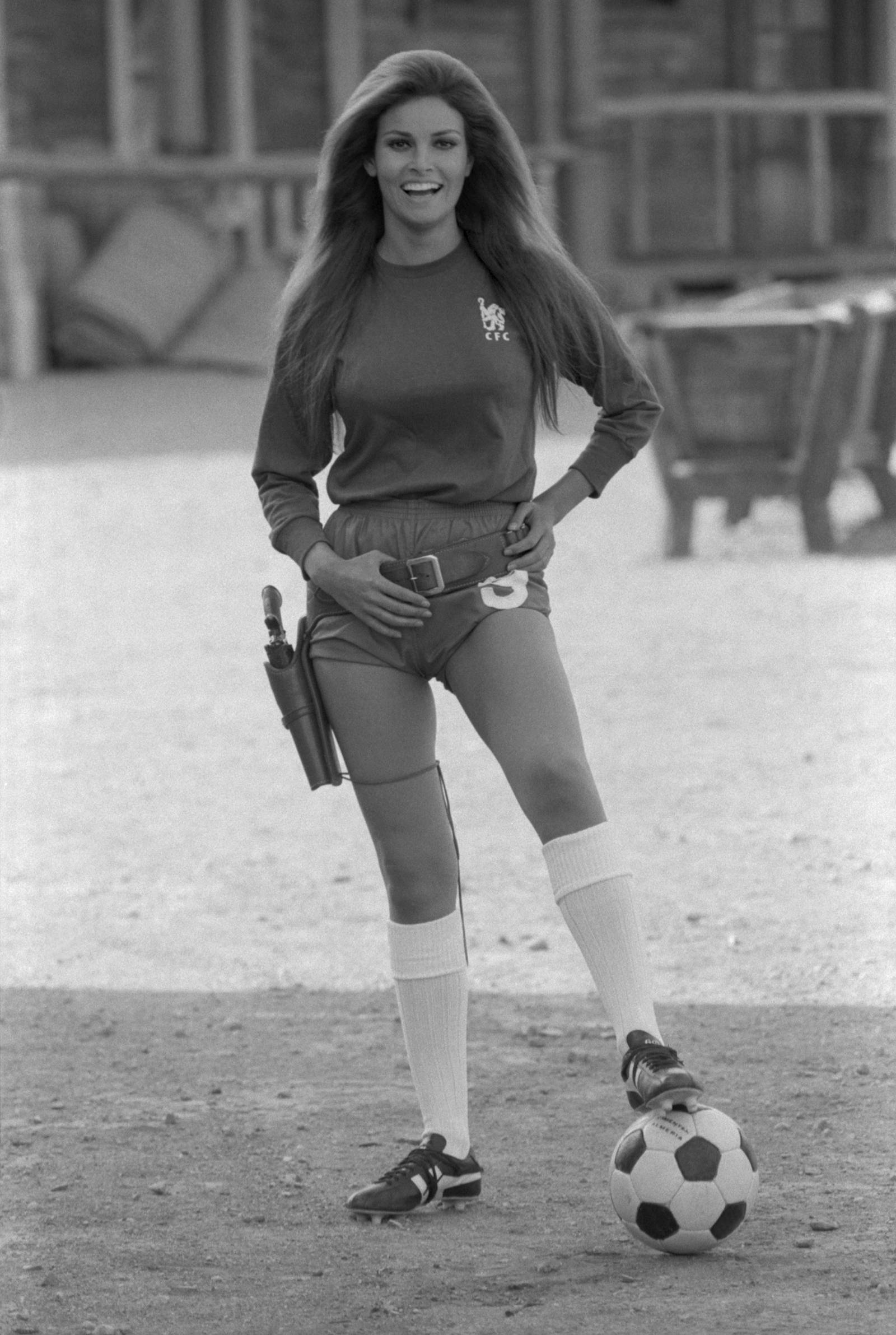 Raquel Welch on the set of Hannie Caulder in Spain, 1971 (©Terry ONeill/Iconic Images)