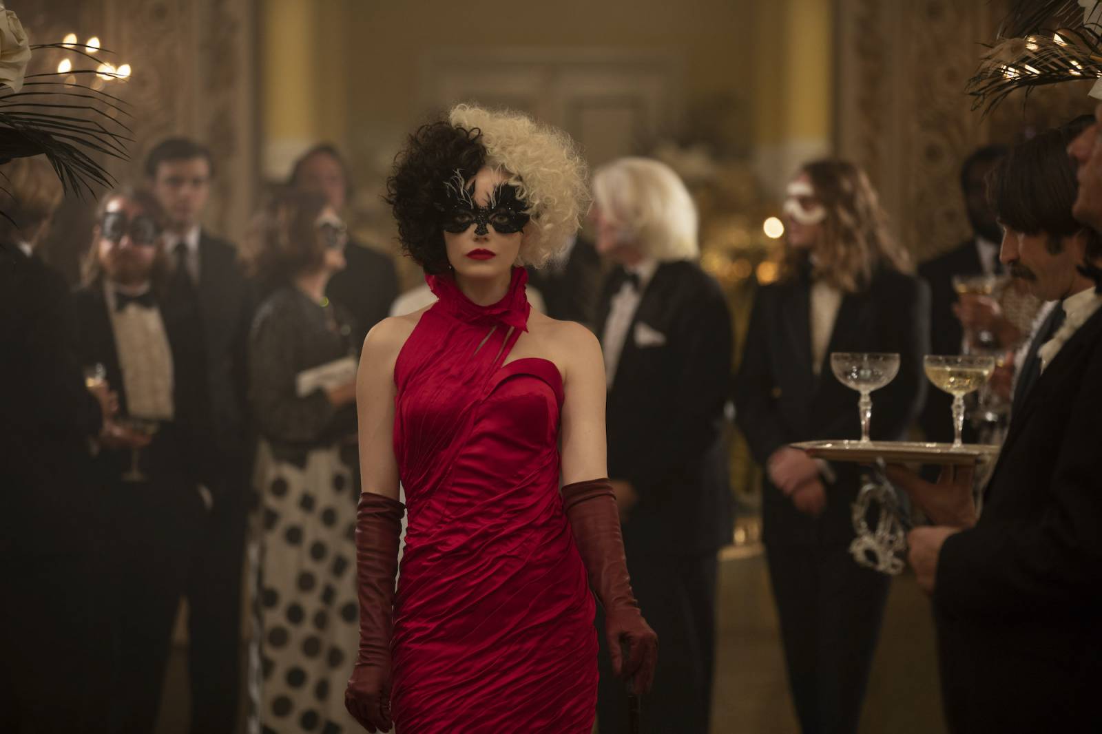 Emma Stone jako Cruella De Mon