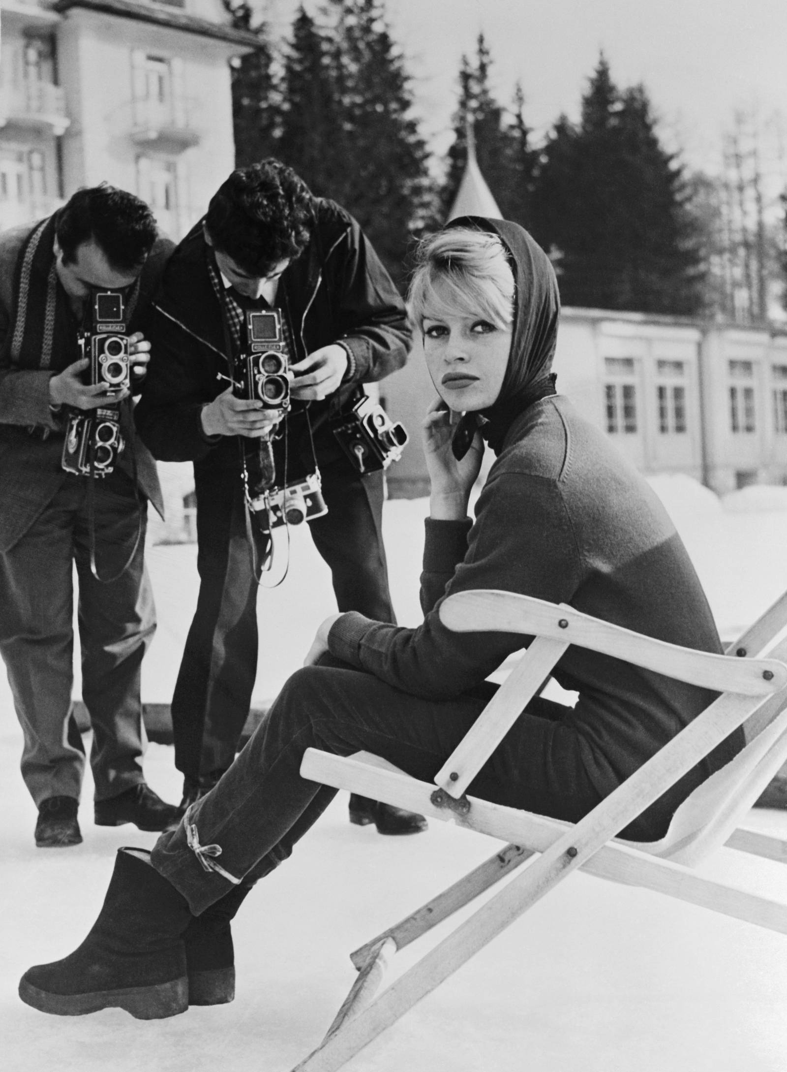 Brigitte Bardot podczas wypoczynku w Cortinie, 1956 r. / Fot. Getty Images