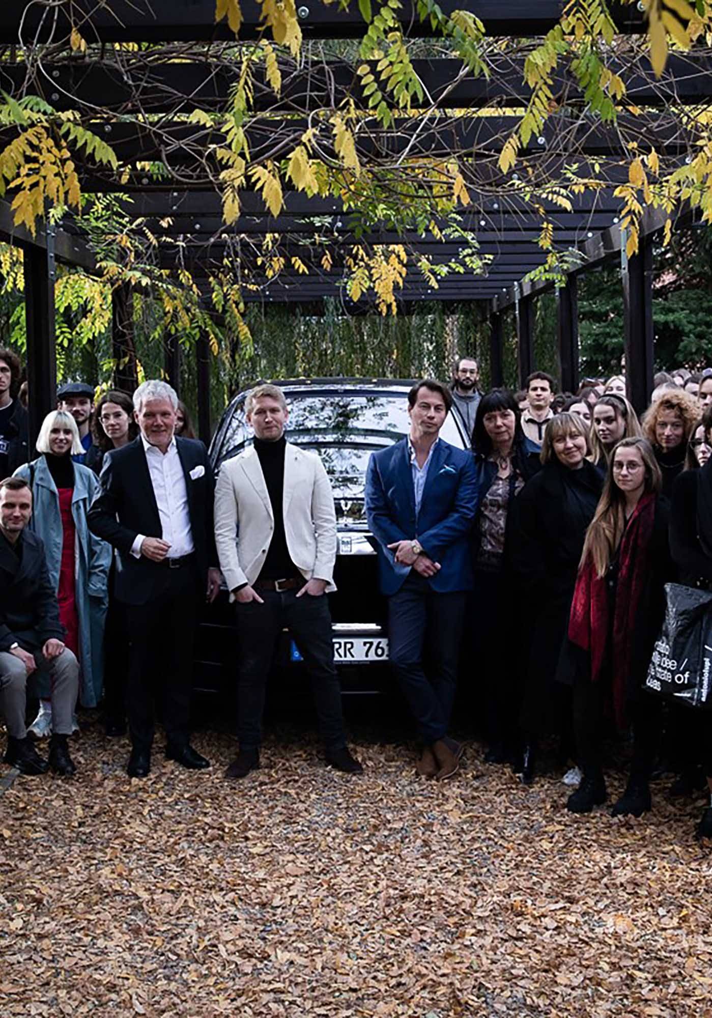 Przedstawiciele Rolls-Royce ze studentami i wykładowcami ASP w Krakowie / Fot. Materiały prasowe