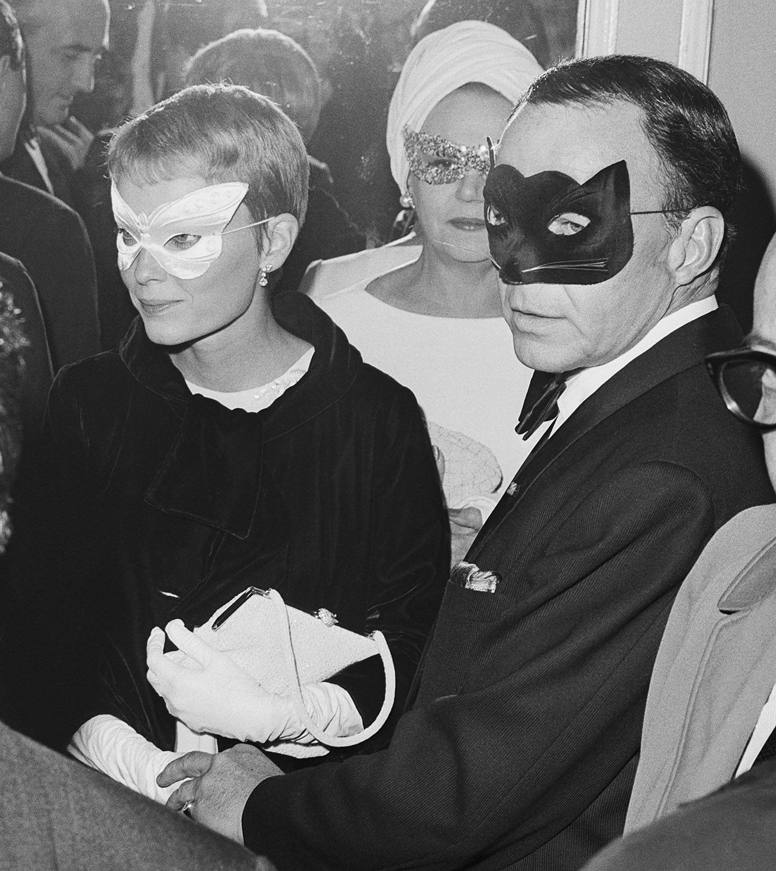 Frank Sinatra i Mia Farrow (Fot. Bettmann/Getty Images)