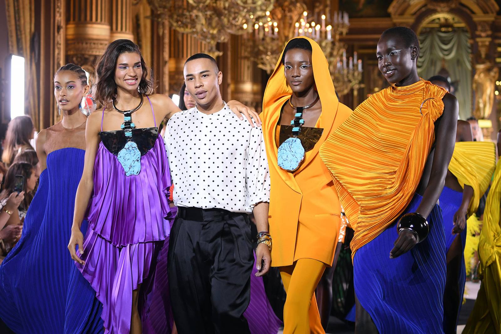 Olivier Rousteing podczas finału pokazu Balmain wiosna-lato 2020 (Fot. Pascal Le Segretain/Getty Images)