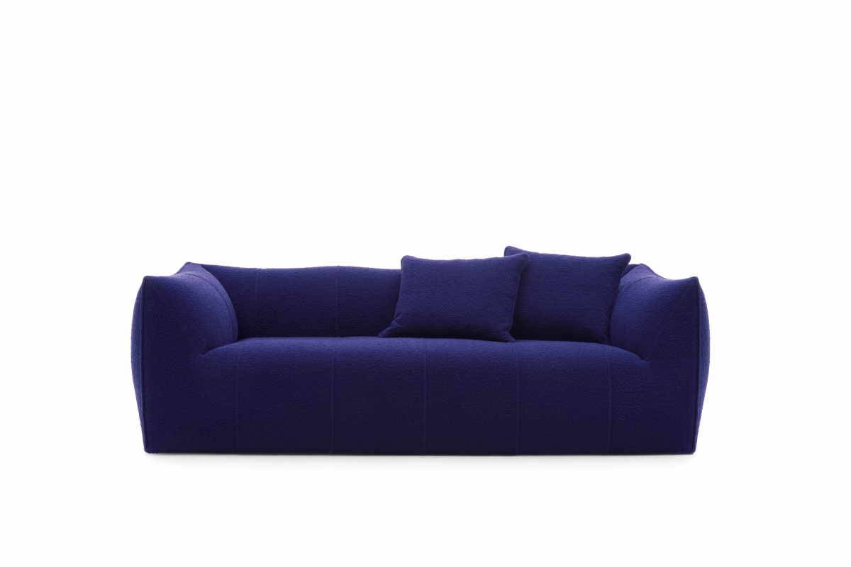 Meble marki B&B Italia: Sofa Le Bambole.