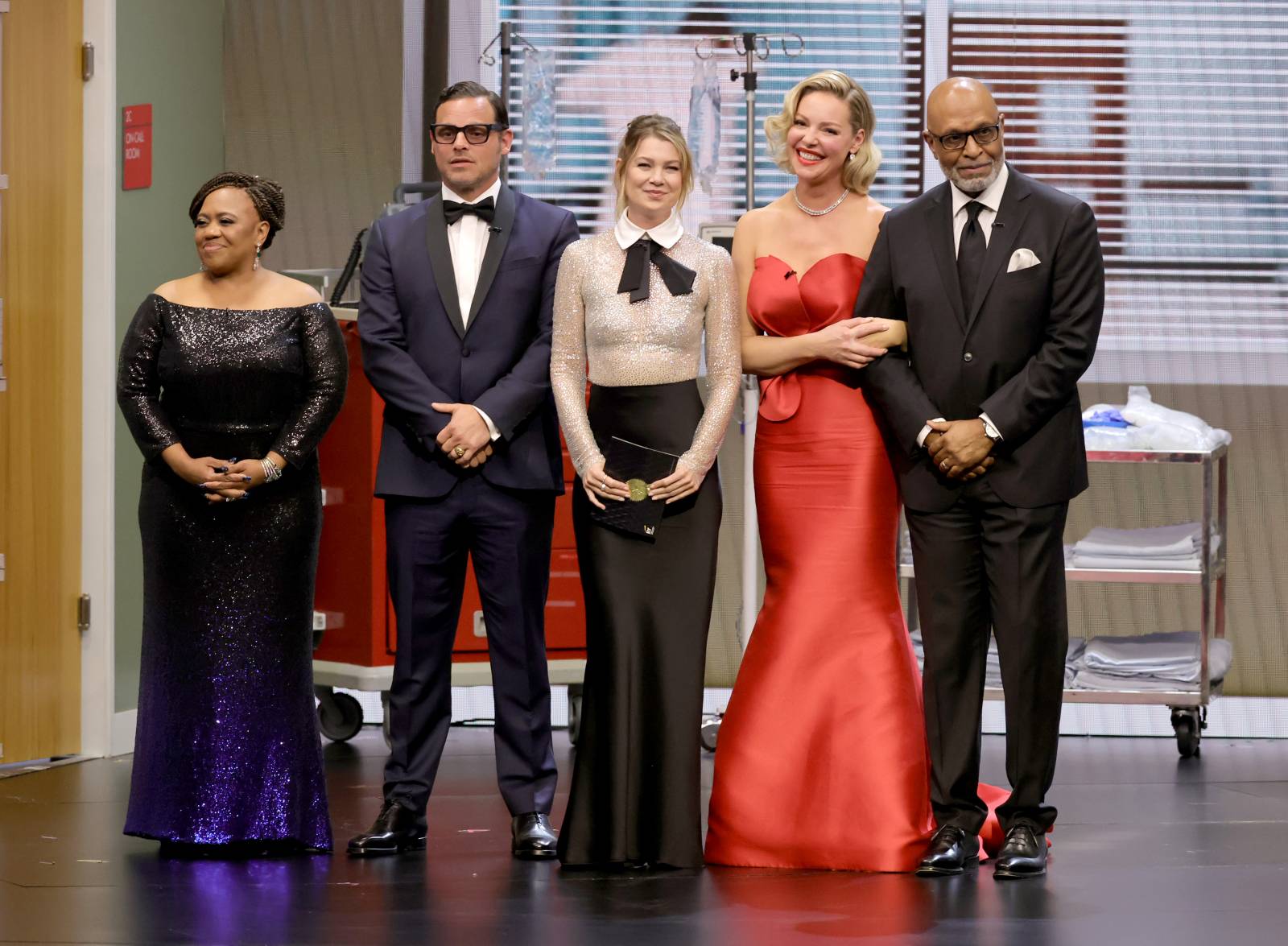 Spotkanie po latach obsady Chirurgów na 75. ceremonii rozdania nagród Emmy (Fot. Getty Images)