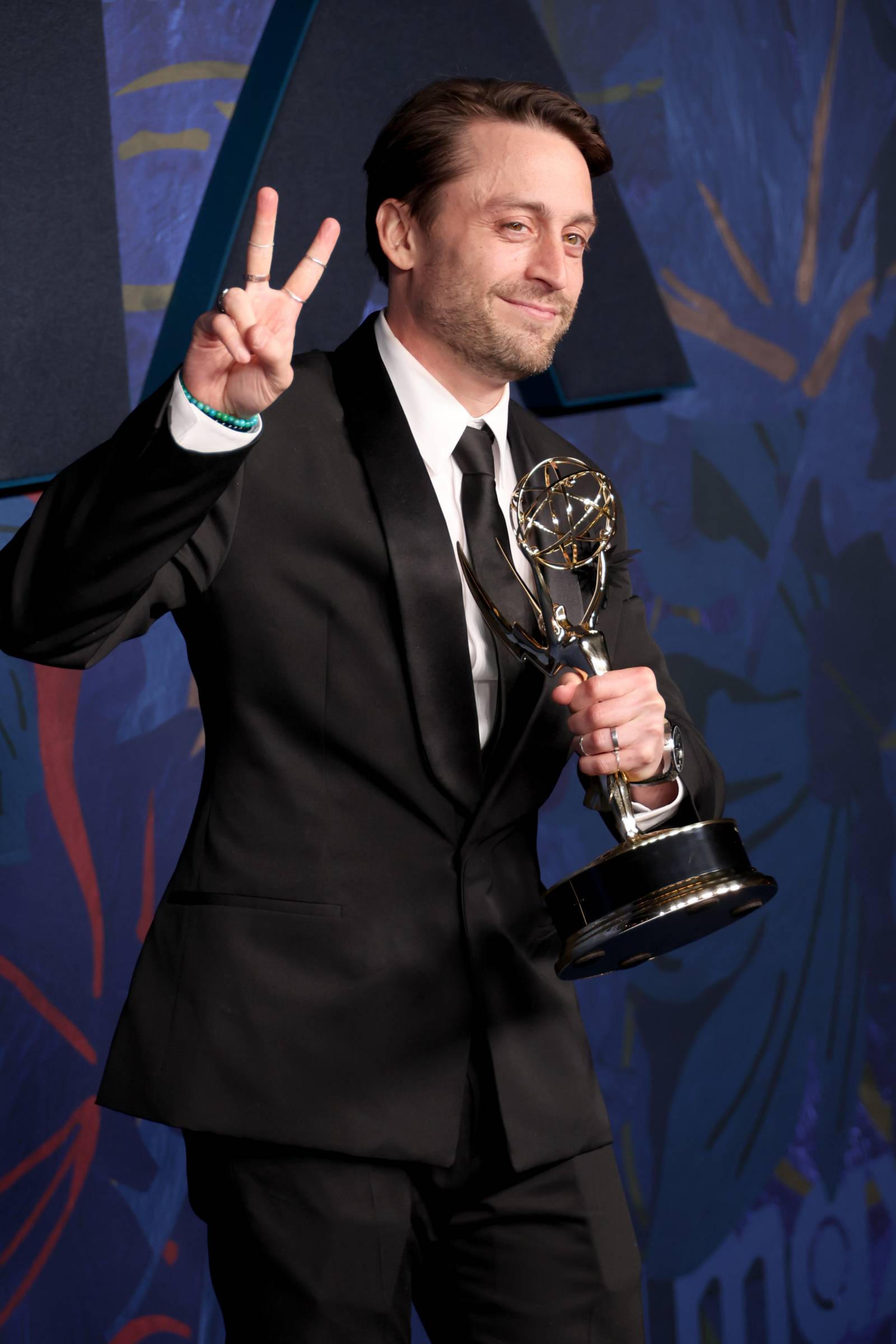 Kieran Culkin z nagrodą Emmy dla najlepszego aktora w serailu dramatycznym (Fot. Getty Images)