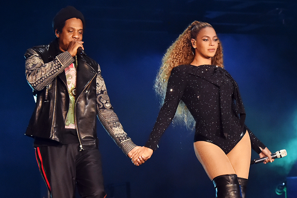 Beyoncé i Jay-Z podczas koncertu w ramach trasyOn the Run II w Cardiff  (Fot. Kevin Mazur, Getty Images)
