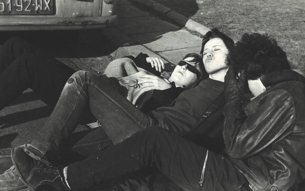 Punkowcy w Sopocie, 1981 rok (Fot. Anna Lyons)