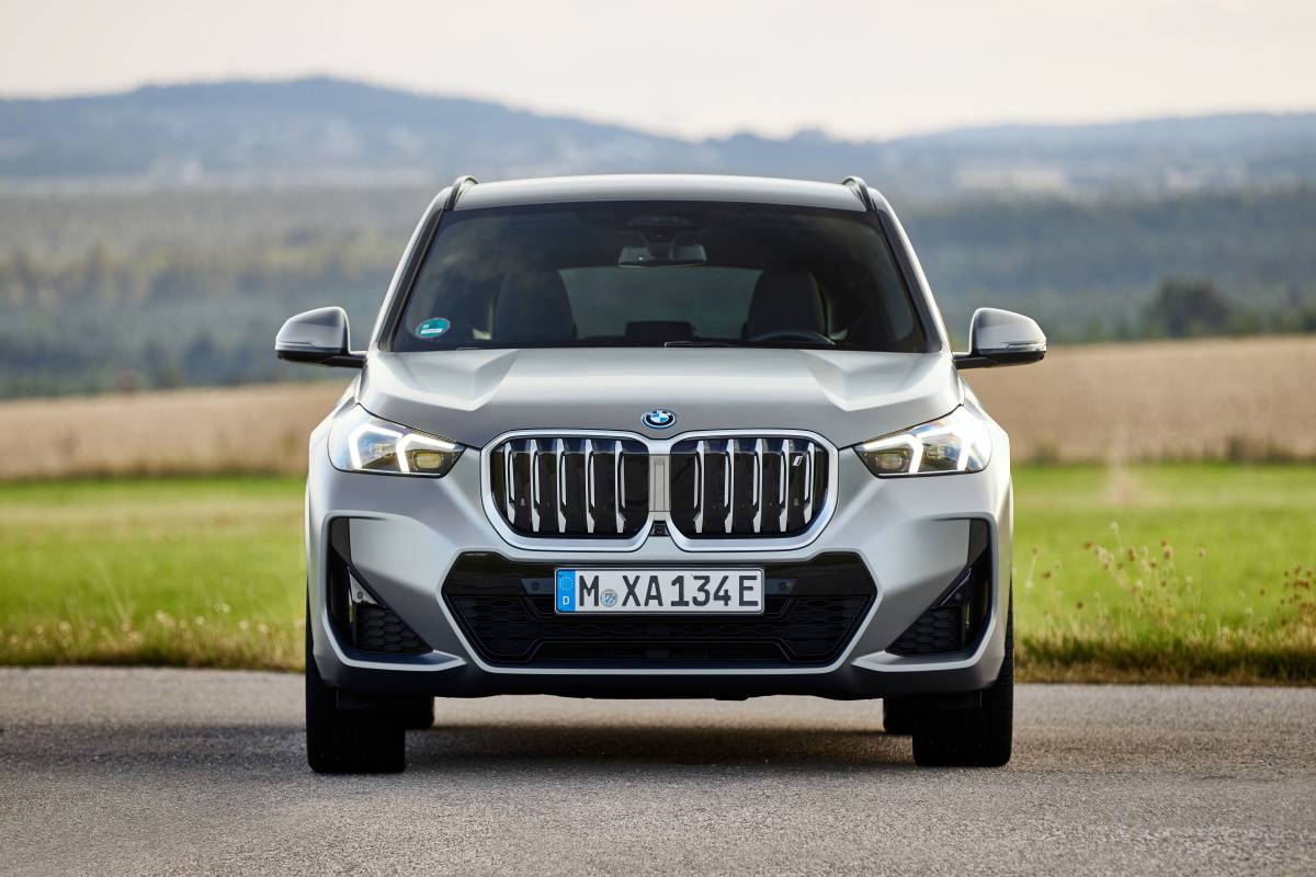 W pełni elektryczne BMW iX1: Elektryzująca radość z jazdy. 