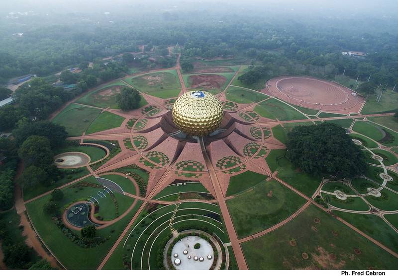 (Fot. Fred Cebron, Auroville Outreach Media)