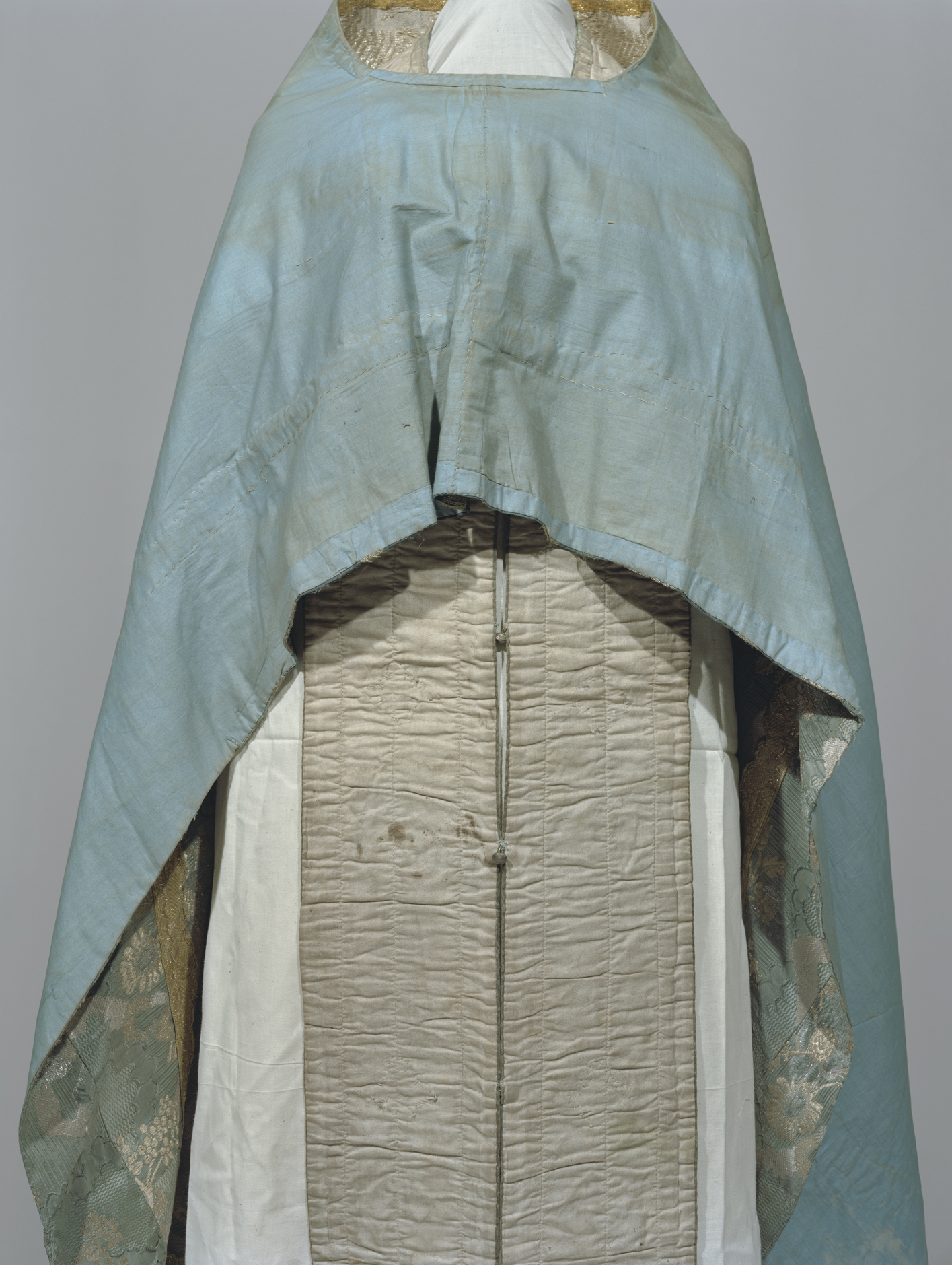 Pop, Prawosławny kostium Sakkos, Nikolsky sobor, przełom XIX i XX wieku, Ermitaż, Państwowe Muzeum Ermitażu Petersburg, 140cmx182cm 2017