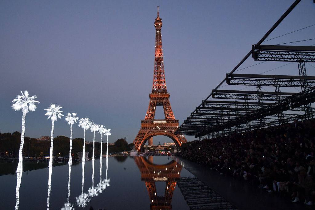 Scenografia pokazu Saint Laurent (Fot. Getty Images)