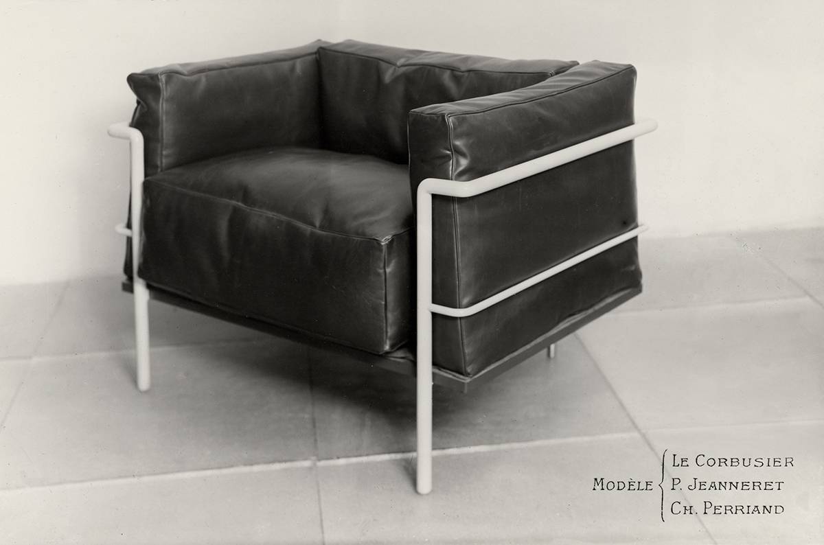 Le Corbusier, Pierre Jeanneret, Charlotte Perriand Fauteuil grand confort, large model,1928