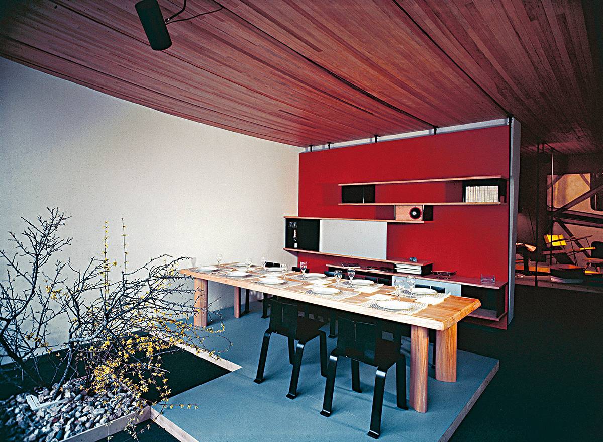 Charlotte Perriand, Le Corbusier, Pierre Jeanneret – Un équipement intérieur d’une habitation - Salon d’automne 1929