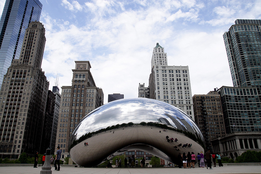 Rzeźba Cloude Gate (Fot. Raymond Boyd, Getty Images)