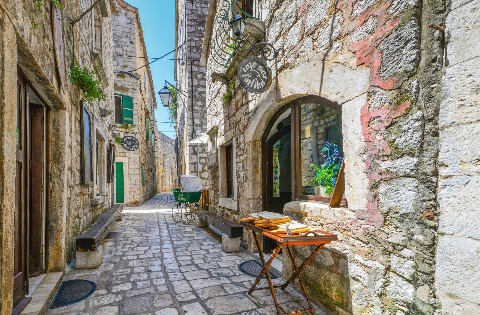 Stari Grad na wyspie Hvar (fot. Vjeko Begović / CNTB)