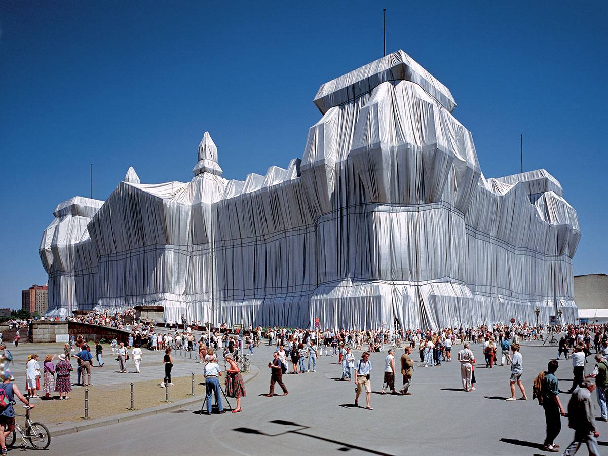Christo i Jeanne-Claude, Reichstag, Berlin (Fot. Christo and Jeanne-Claude Foundation)