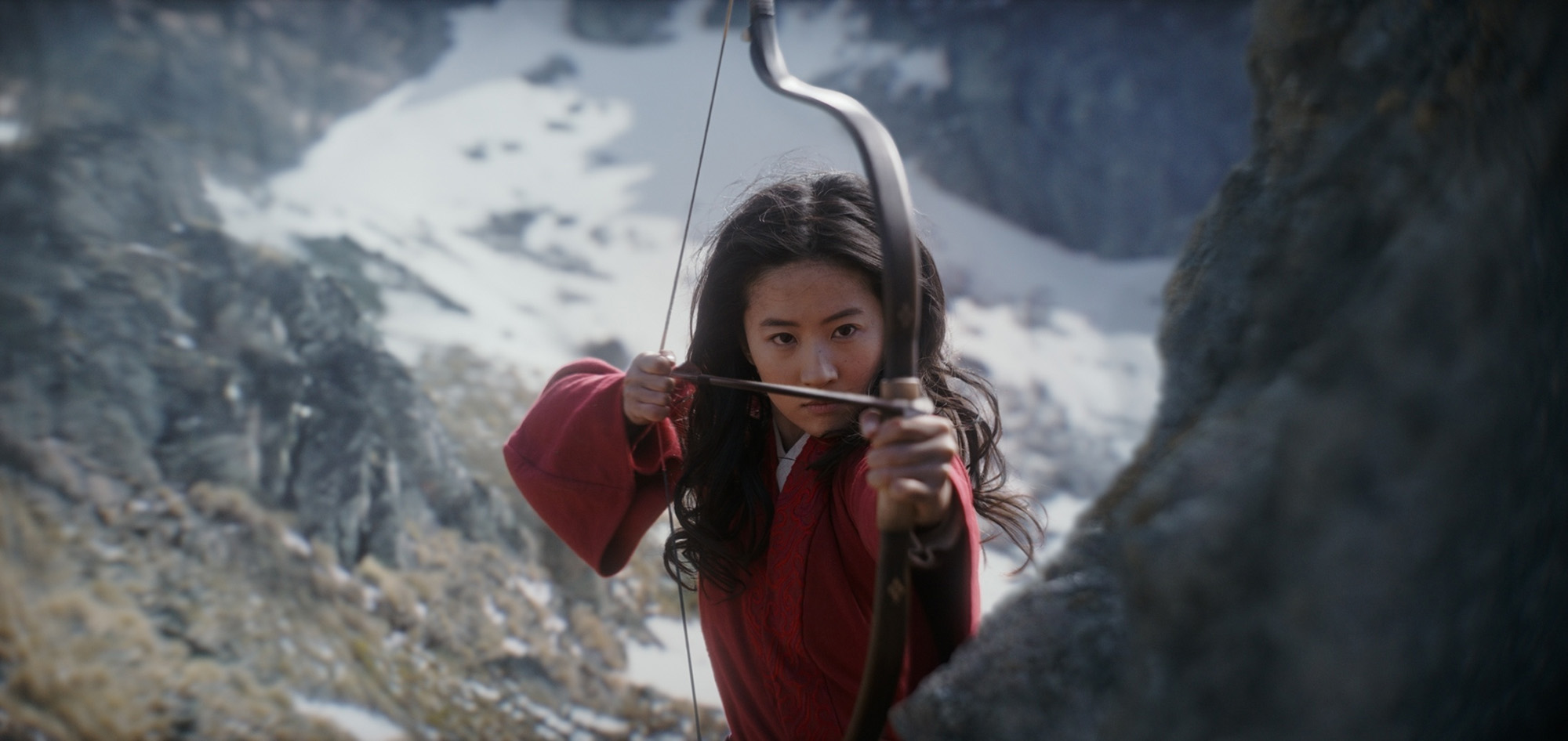 Kadr z filmu Mulan (Fot. Jasin Boland/Capital Pictures/East News)