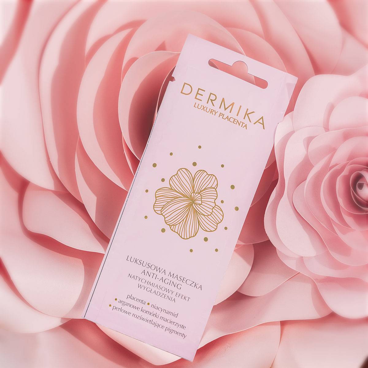 Luksusowa maseczka anti-aging z linii Luxury Placenta marki Dermika (7,99 zł) / (Fot. Materiały prasowe)