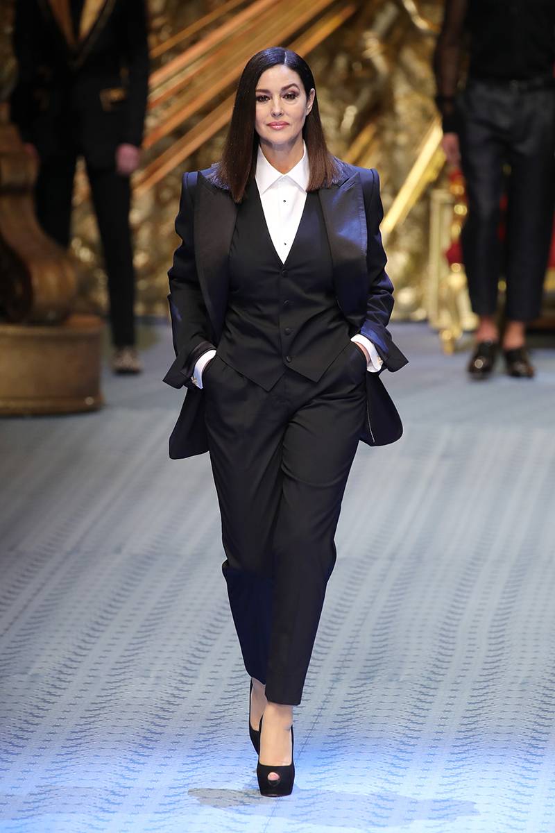Monica Bellucci na pokazie kolekcji Dolce&Gabbana wiosna-lato 2019