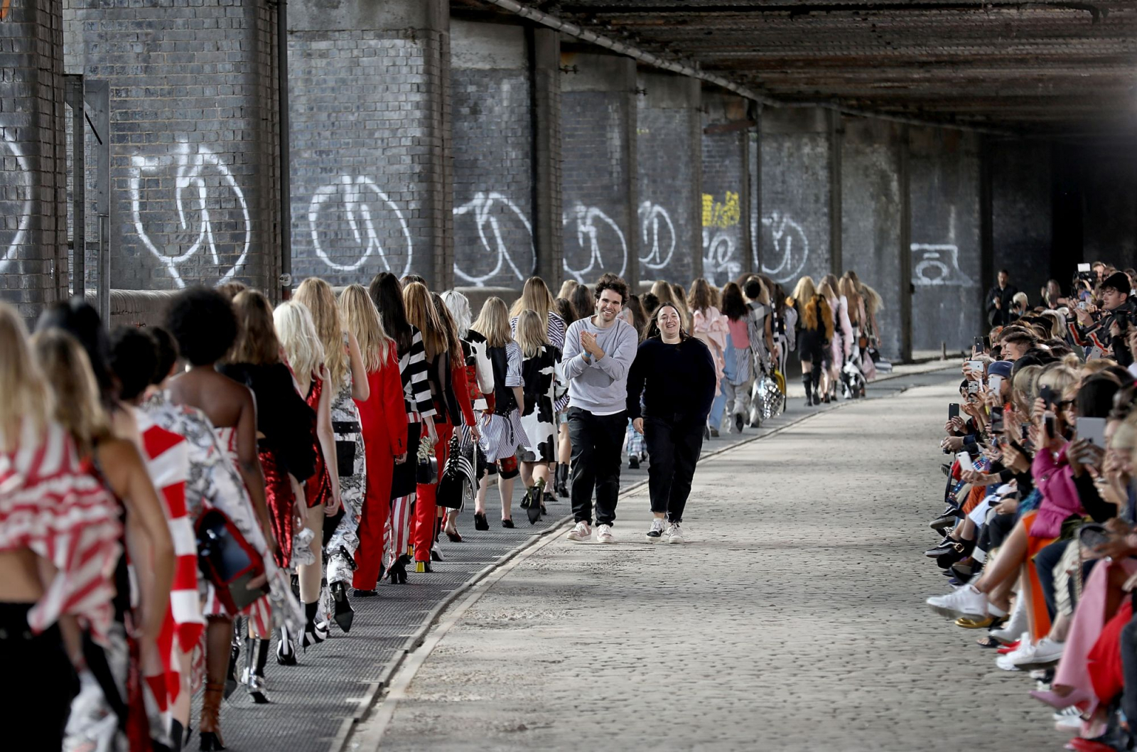 Marta Marques i Paulo Almeida podczas London Fashion Week / Fot. Tim Whitby/BFC/Getty Images for The British Fashion Council / Getty Images