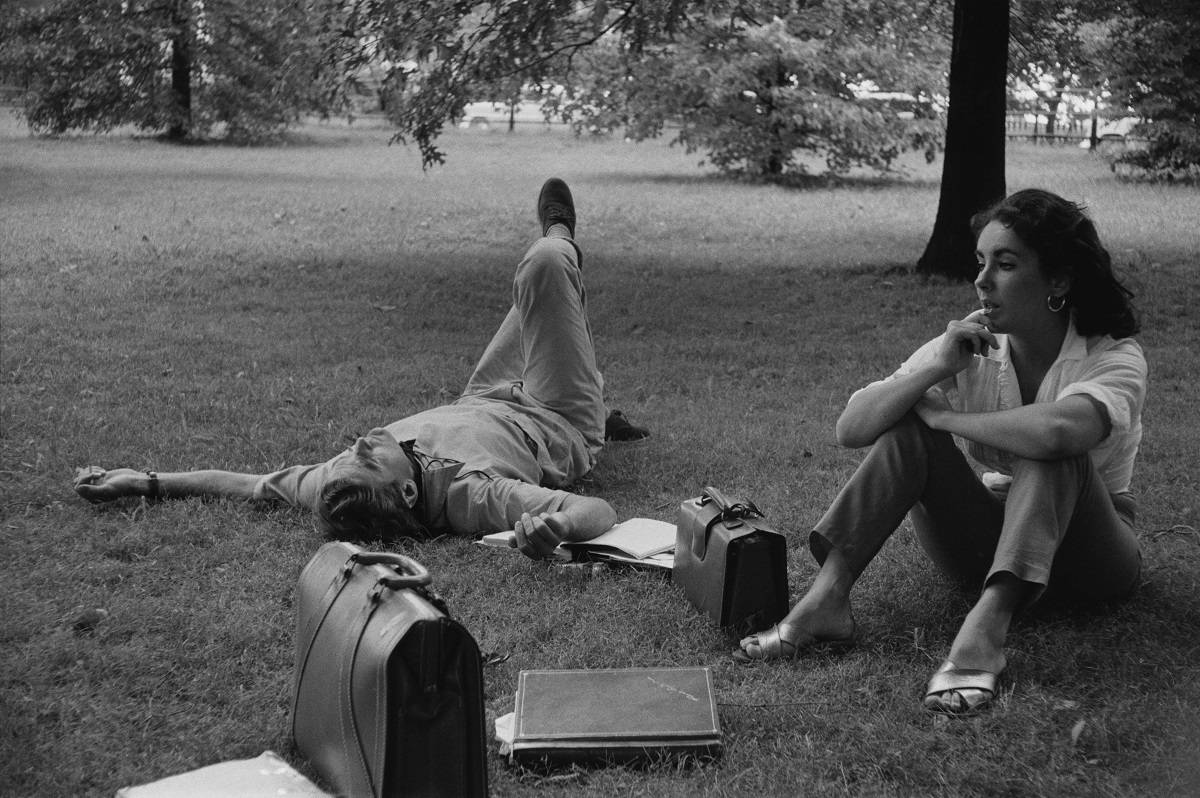 Liz Taylor i Montgomery Clift na planie filmu W poszukiwaniu deszczowego drzewa