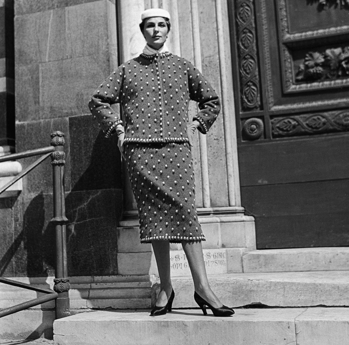 Modelka w kostiumie Pucci, 1954 rok