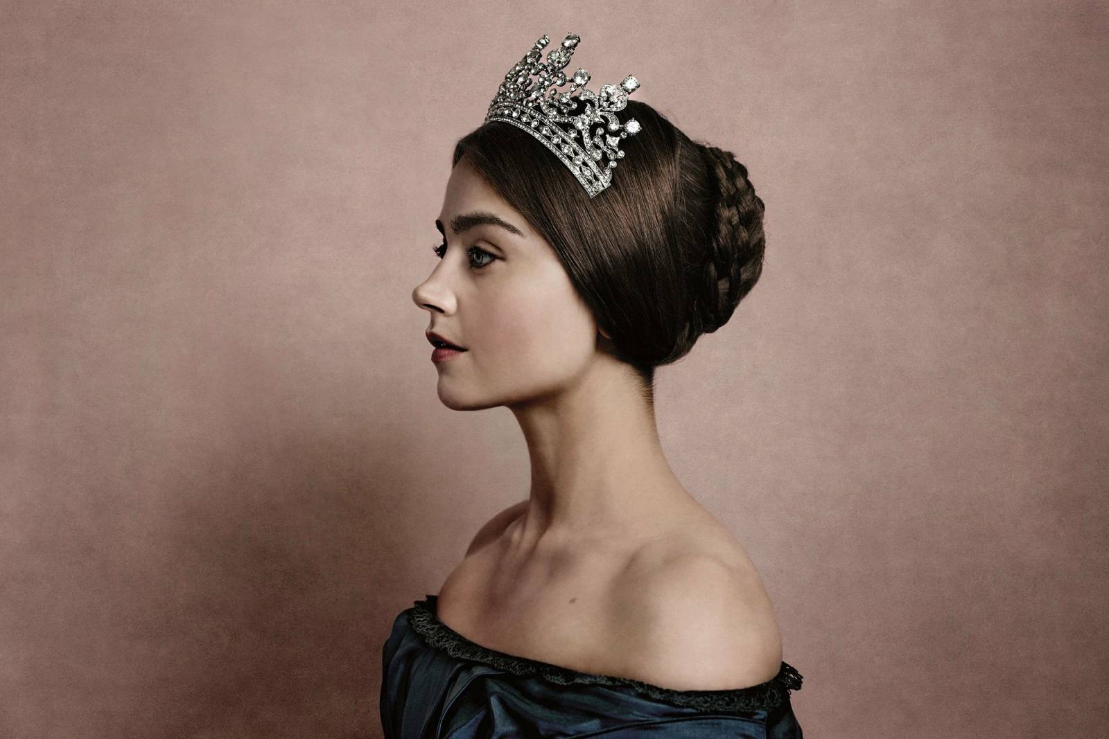 Jenna Coleman jako Victoria /(Fot. East News)