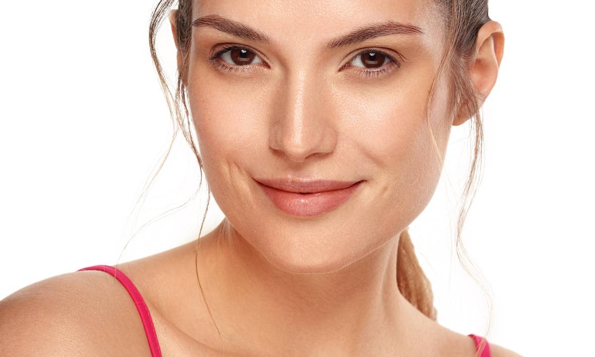 Serum Shot Face Therapy Professional: Nowa linia Eveline Cosmetics. Odpowiednio opracowane serum może dostarczać dokładnie tego, czego potrzebuje skóra. Tak precyzyjną ofertę ma nowa linia Eveline Cosmetics.