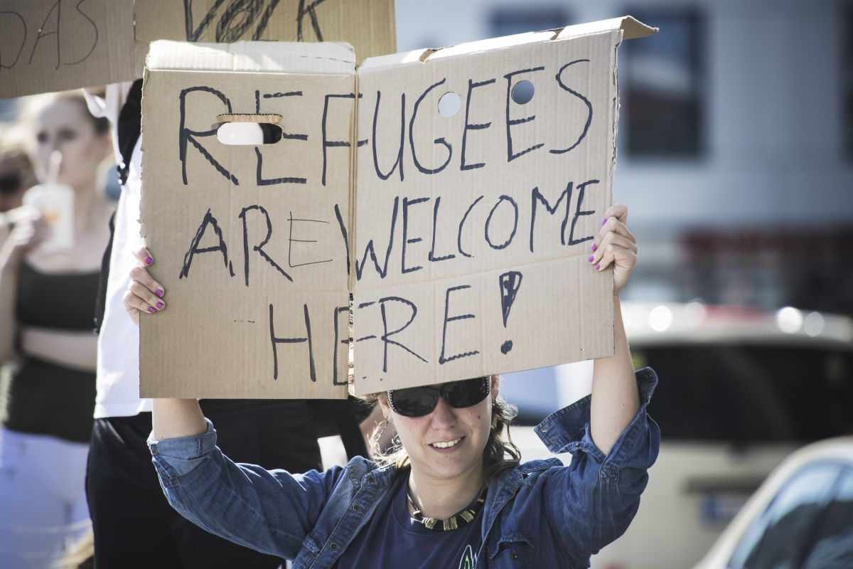 Demonstracja antyfaszystowska w Berlinie (Fot. Mark Esper, Polaris/East News)