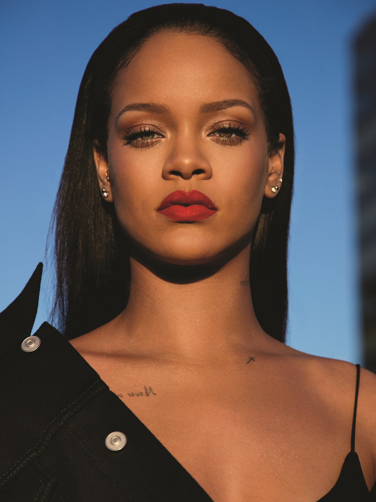 Rihanna w kampanii Fenty Beauty