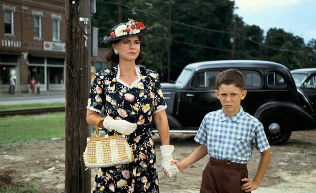 Sally Field jako Pani Gump w filmie „Forrest Gump” (Fot. Paramount/Courtesy Everett Collection)