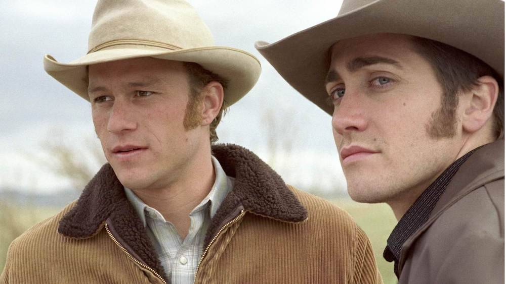 Jake Gyllenhaal i Heath Ledger w „Tajemnicy Brokeback Mountain” (Fot. materiały prasowe)