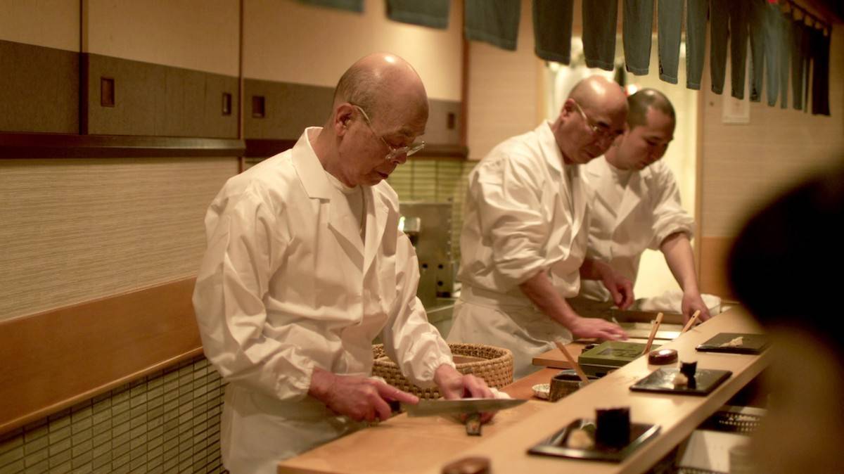 Kadr z filmu „Jiro śni o sushi” (Fot. East News)