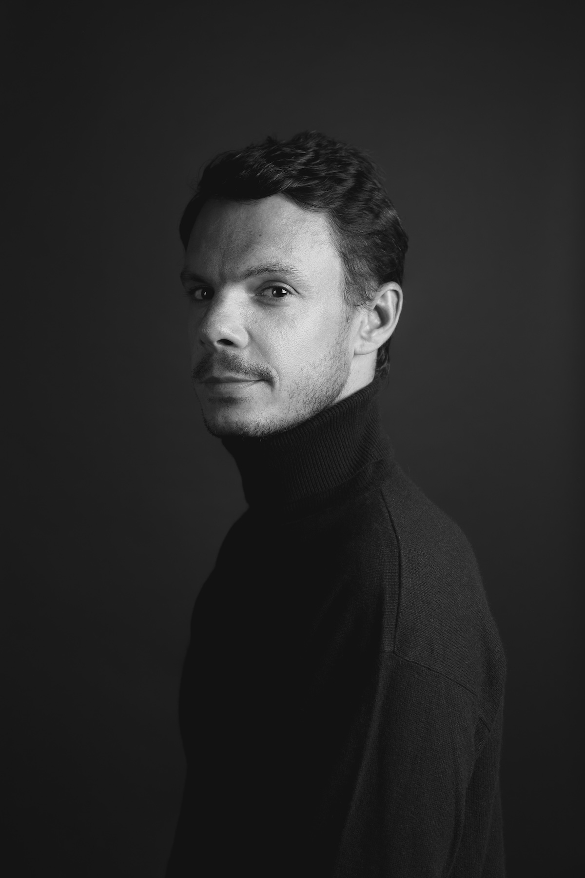 Thibaud Crivelli, założyciel luksusowej marki i konceptu artystycznego Maison Crivelli. (Fot. Materiały prasowe)