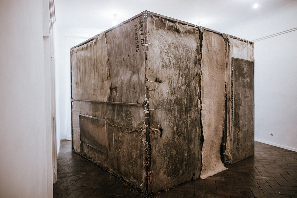 Instalacja „Tajsa wczoraj i jutro” (Fot. Materiały prasowe Galeria Henryk)
